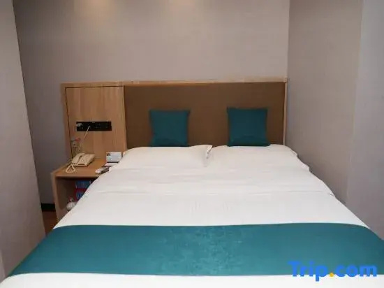 Standard Double room with view (full double bed)