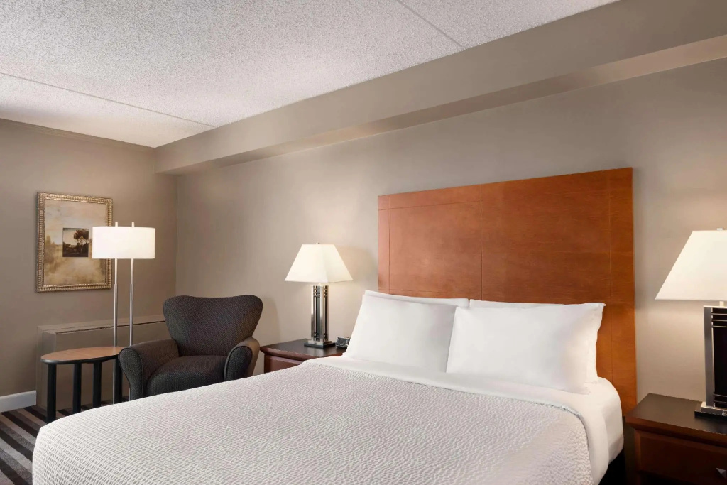 Royal Hotel Regina, Trademark Collection by Wyndham - Chambres