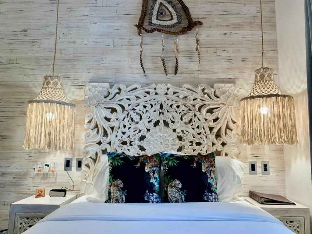 Double Suite (full double bed)
