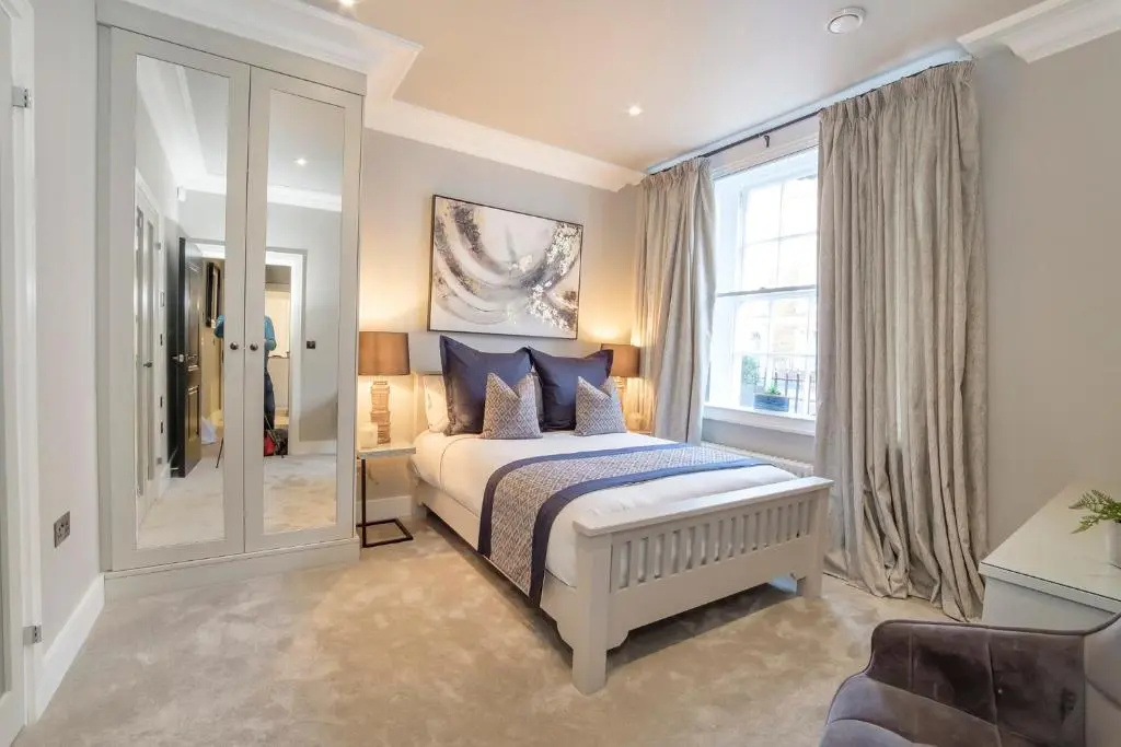 The Presidential Suite, with parking!