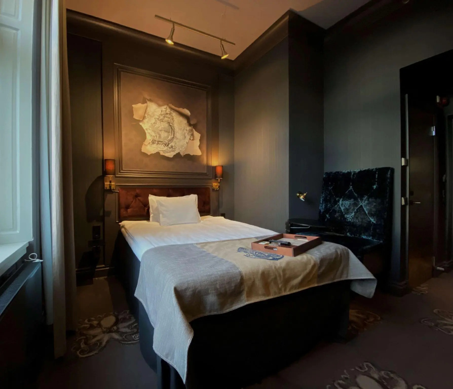 Superior Double room (full double bed)