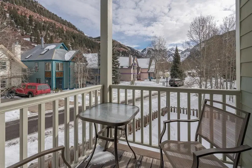 Bachman Village 14 by Avantstay Close To Town & The Slopes w/ Hot Tub! Permit#12038