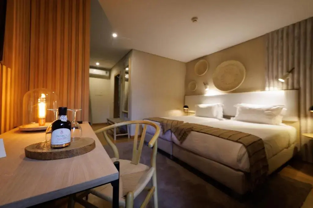 Standard Double room with river view (twin beds)