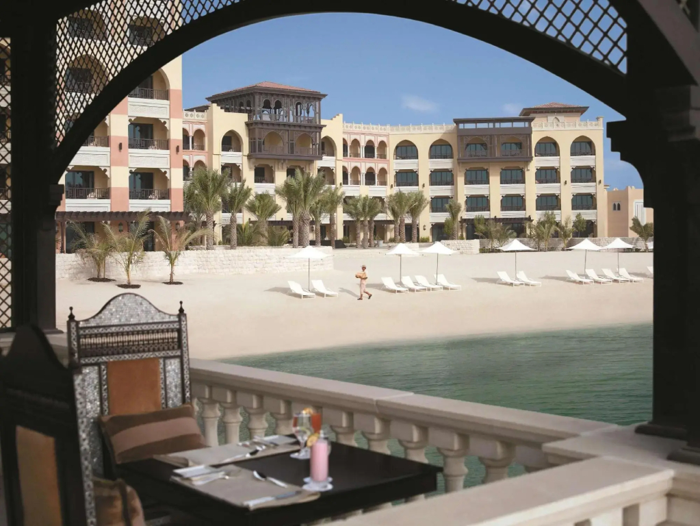 Shangri-La Hotel Apartments Qaryat Al Beri - фото 30