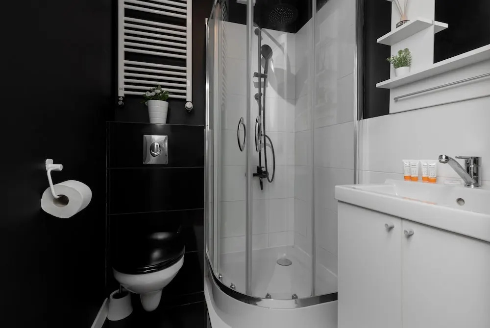Warsaw Studio Woronicza by Renters