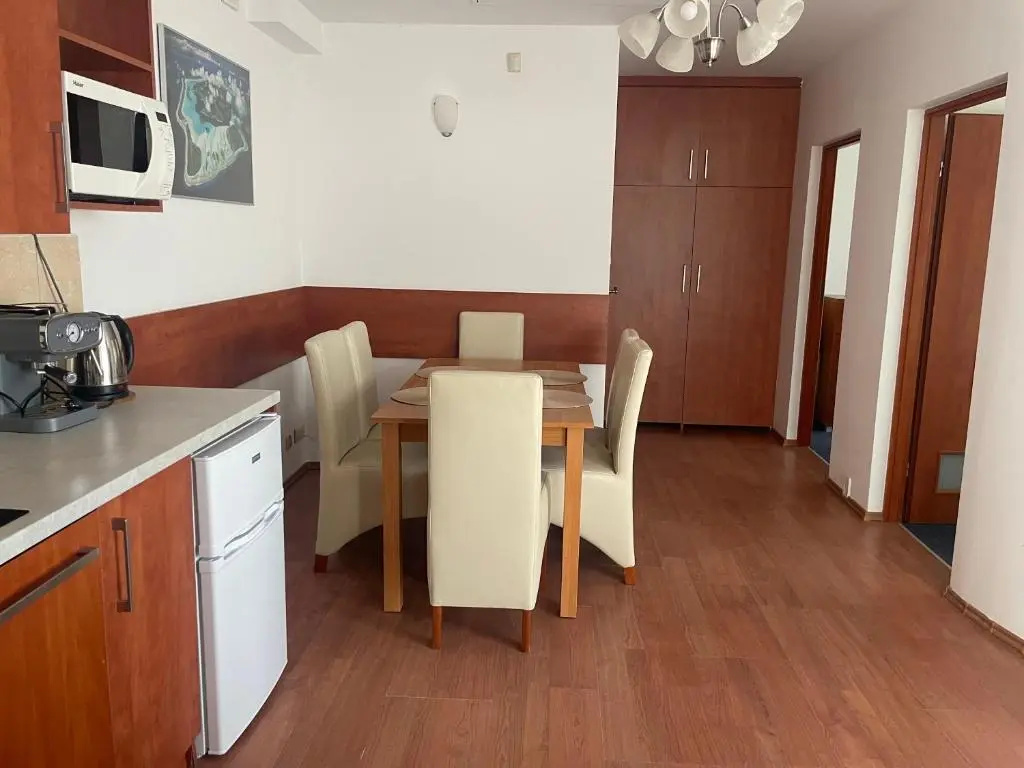 2 Bedrooms Apartment with balcony