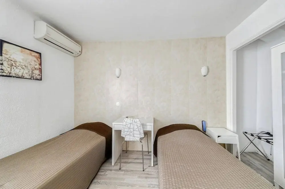 Standard Double room (twin beds)
