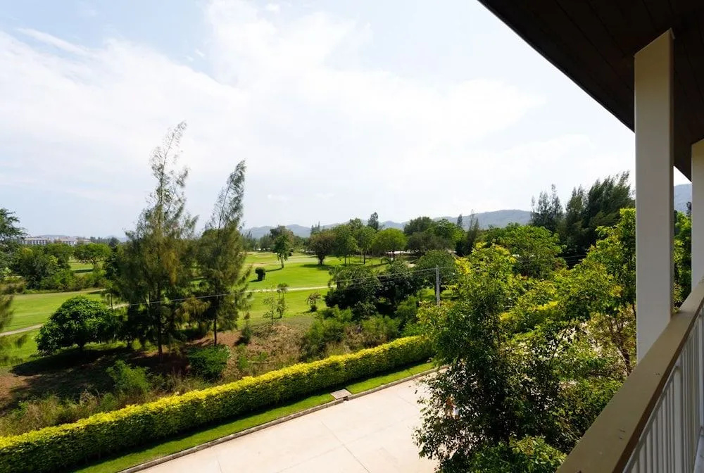 Autumn Seaview Huahin Condominium