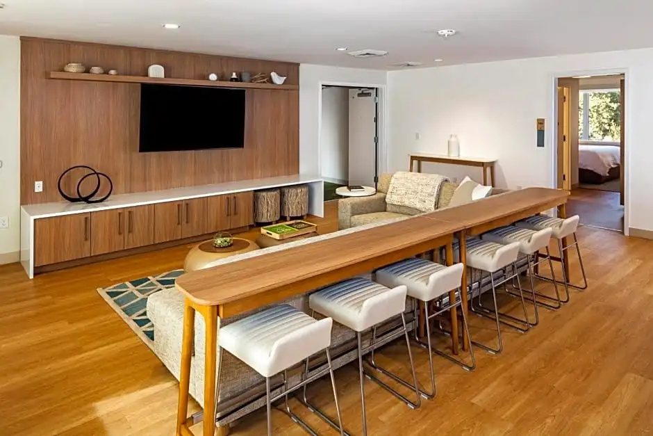 4 Bedrooms Suite
