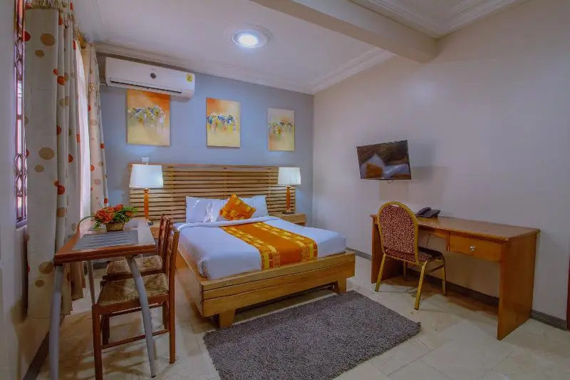 Central Hotel - Osu - Chambres