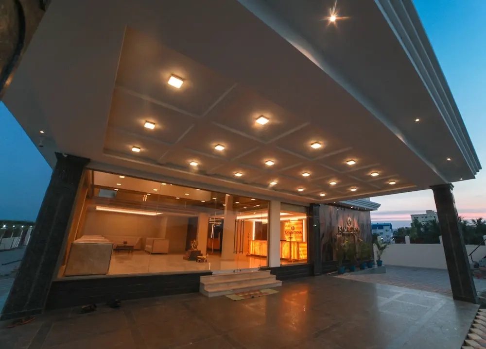 Lobby & Reception