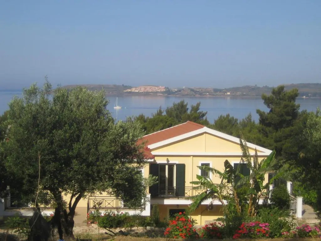 Studio with sea view