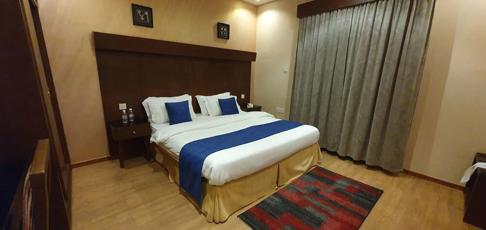 Saryet Al Hamra Hotel Apartments