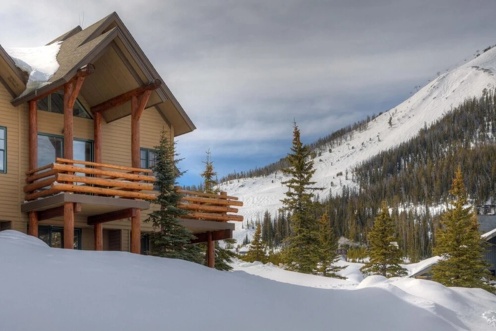 Saddle Ridge B5 3 Bedroom Condo by Moonlight Basin Lodging