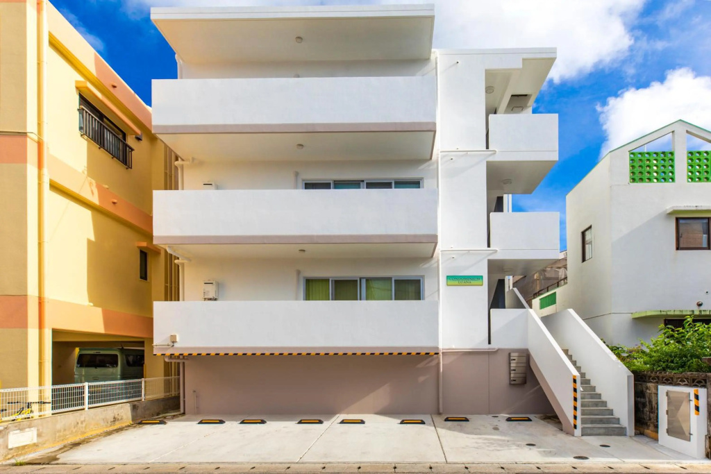 Condominium Luana