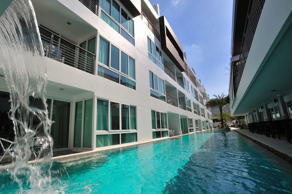 The Palms, Kamala Beach