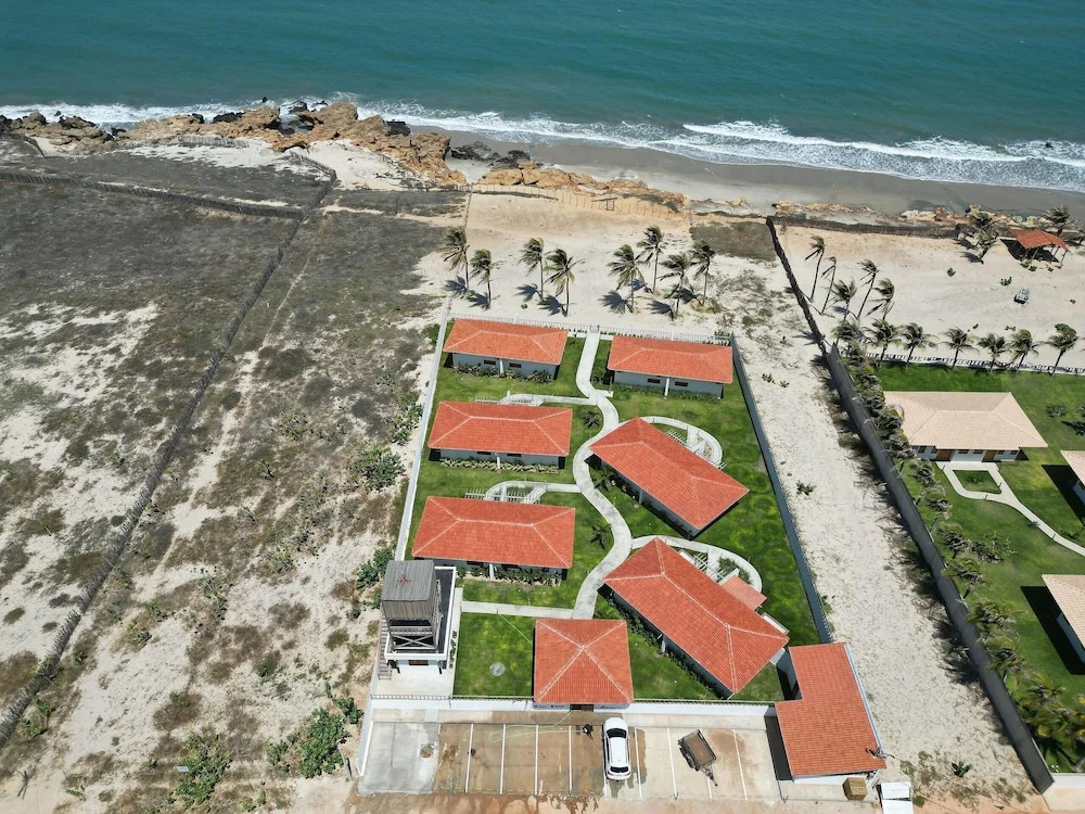 The Point Bungalow on the Sand in Fortim By Carpediem