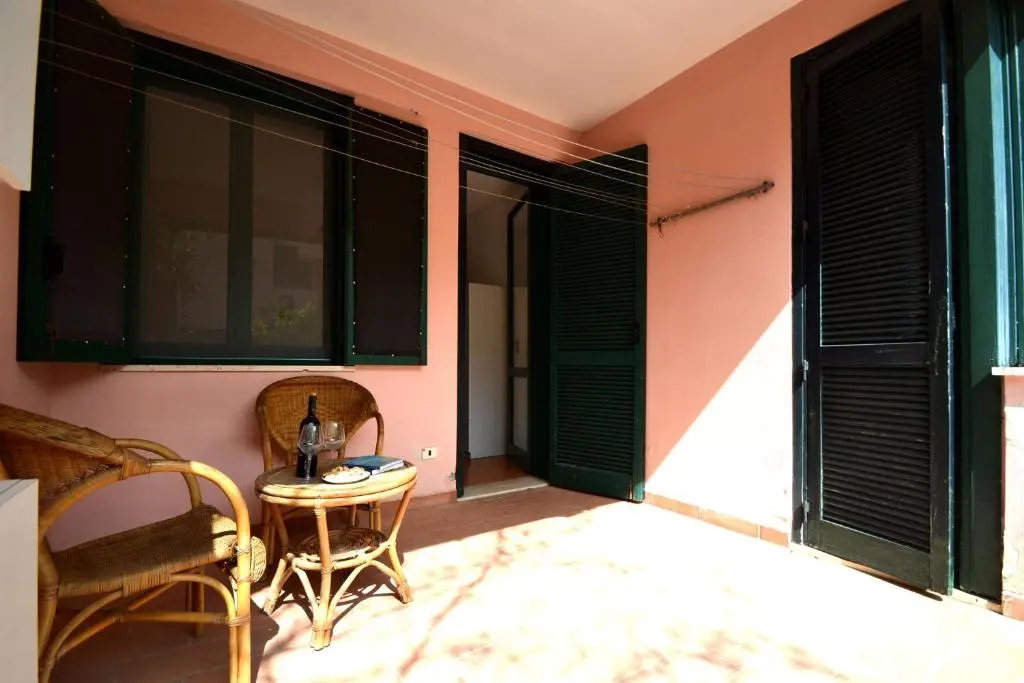 Comfortable Three-room Villa Located in Torre Dell'orso on the Ground Floor