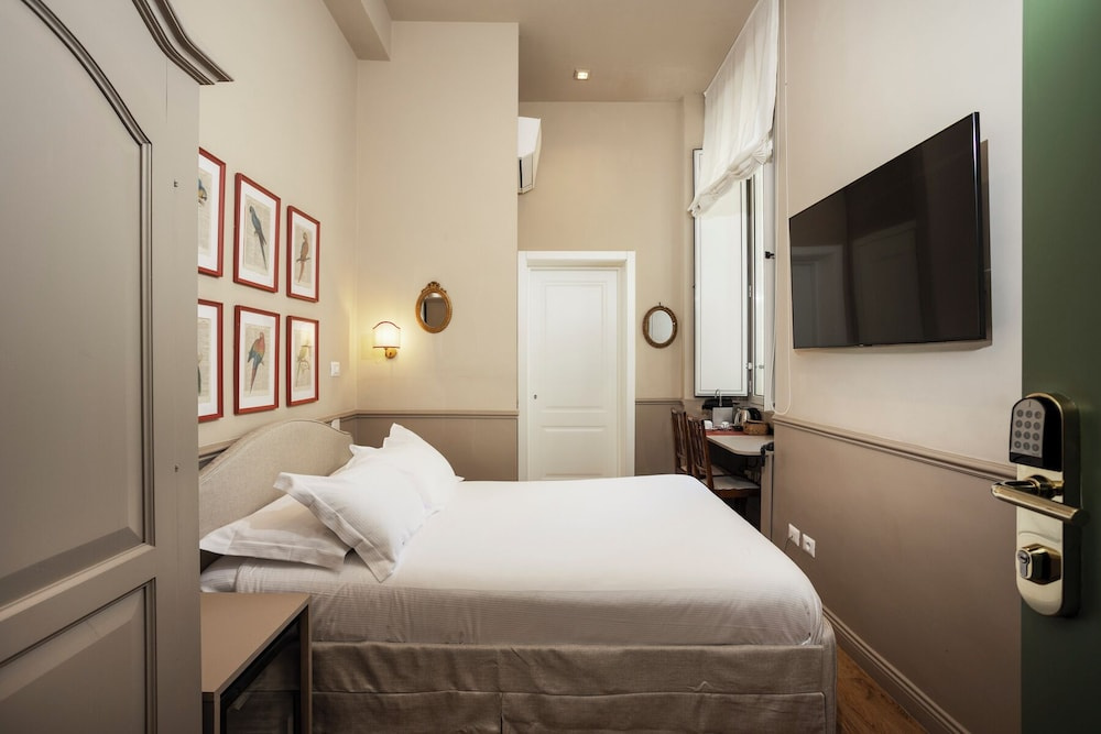 Economy room