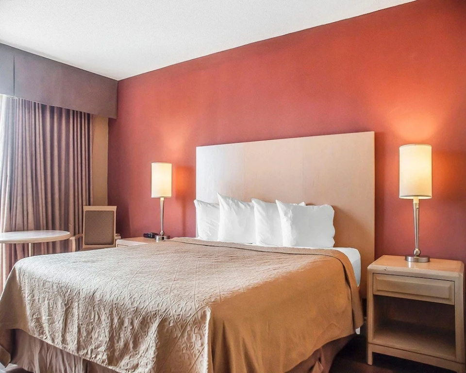Standard Double room with balcony and with river view (full double bed)