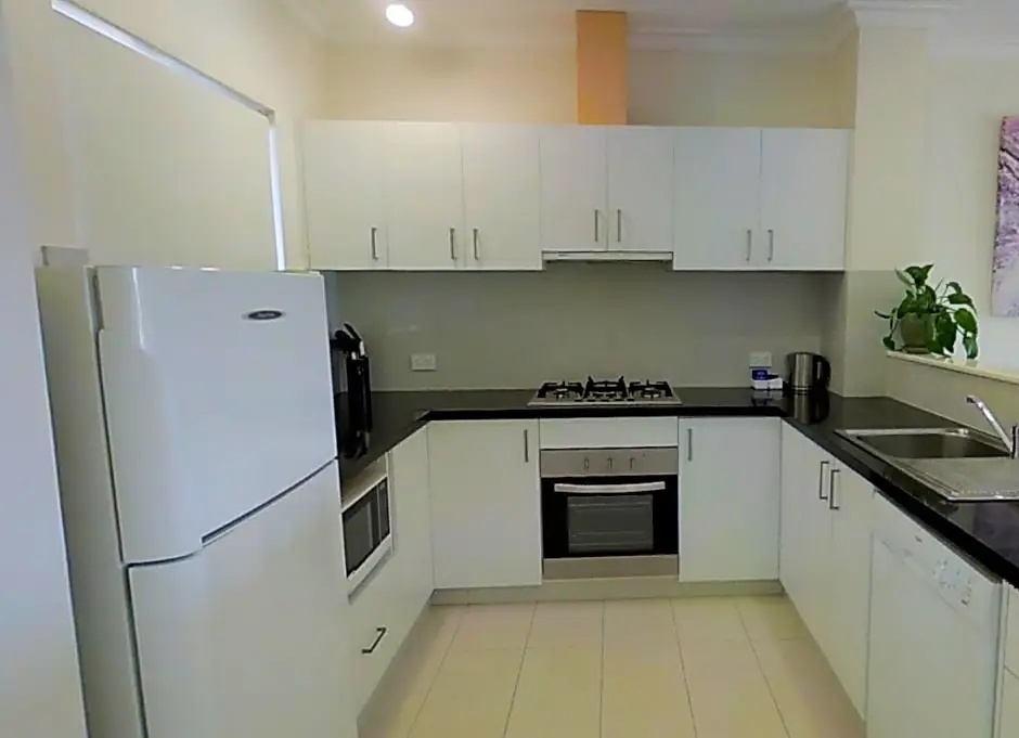 2 Bedrooms Quadruple Apartment