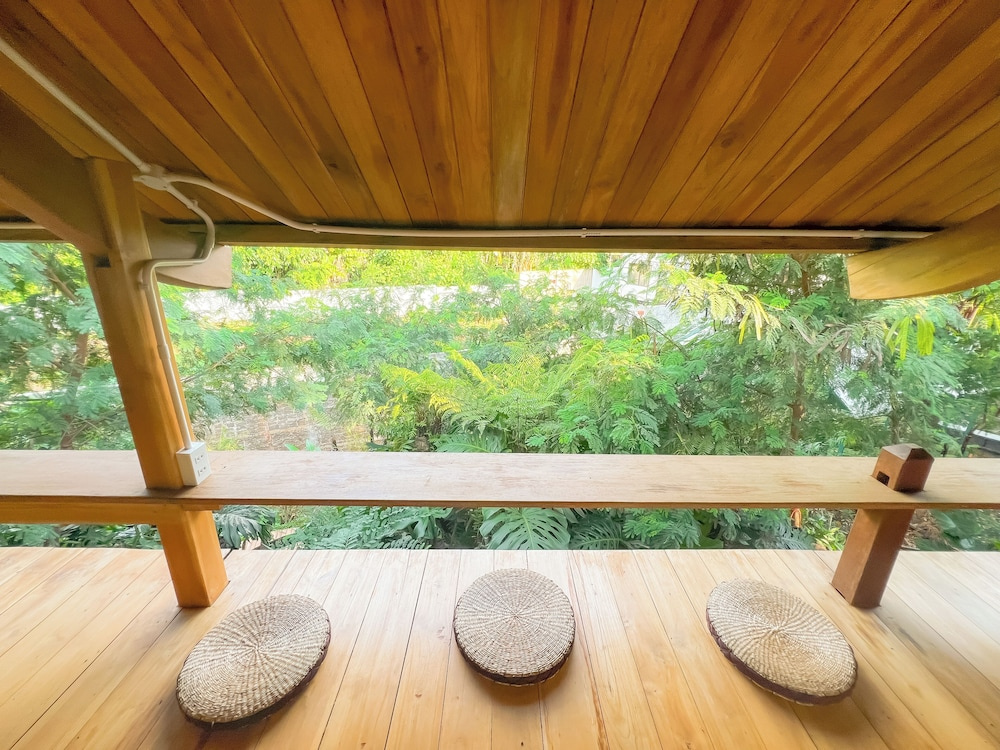 Harmony Botanical Garden Stay