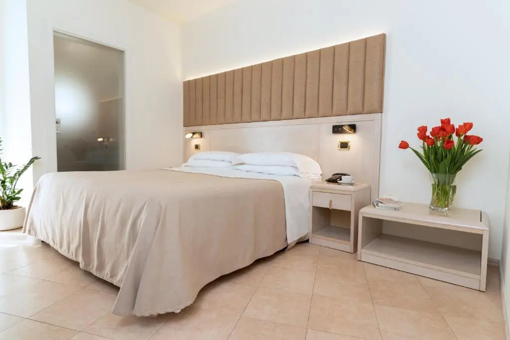 Standard Double room with balcony and with sea view (full double bed)
