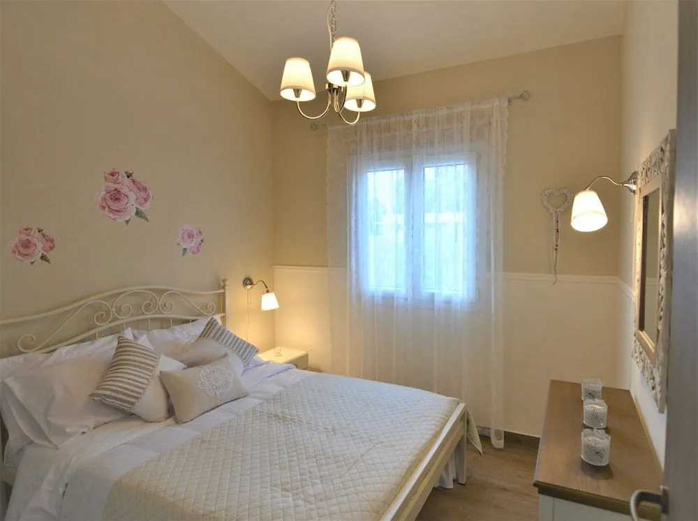 Olympia's apartments photo 3