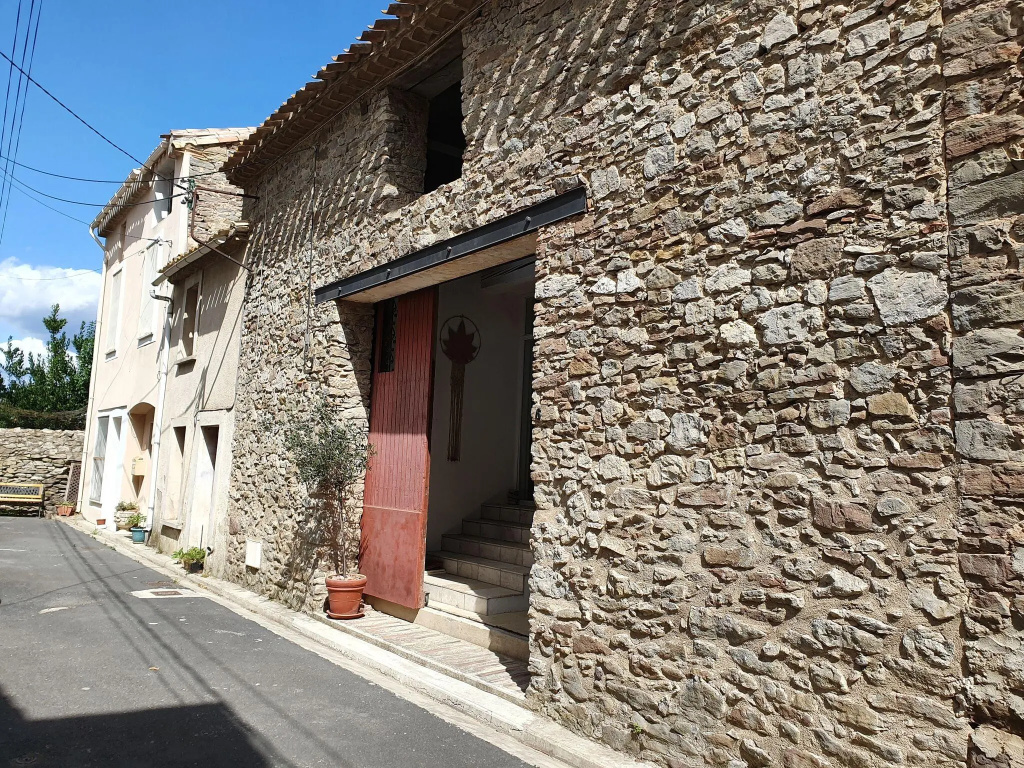 Modern Holiday Home in Olonzac with Private Swimming Pool