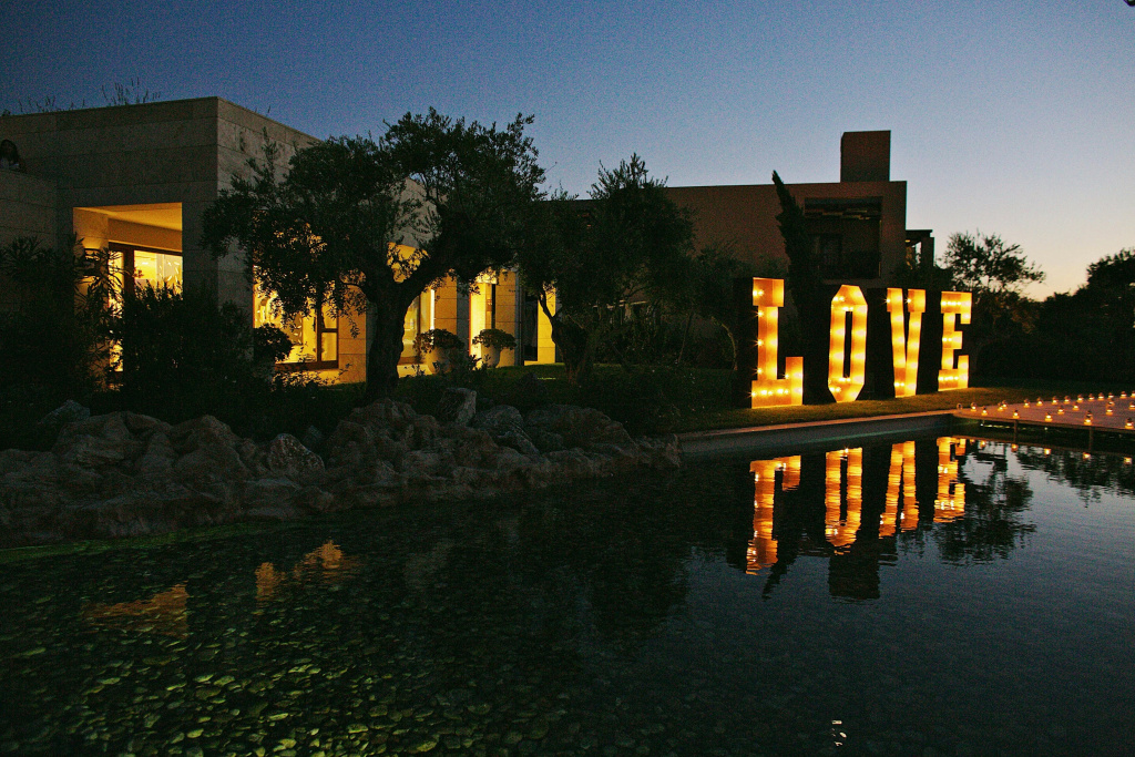 The Romanos, a Luxury Collection Resort
