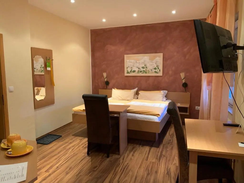 Comfort Double room (full double bed)