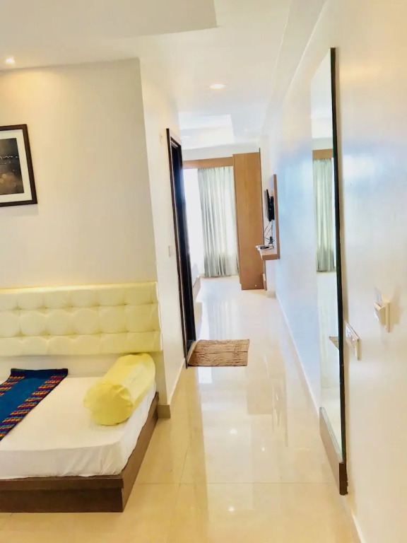 Quadruple Family Suite