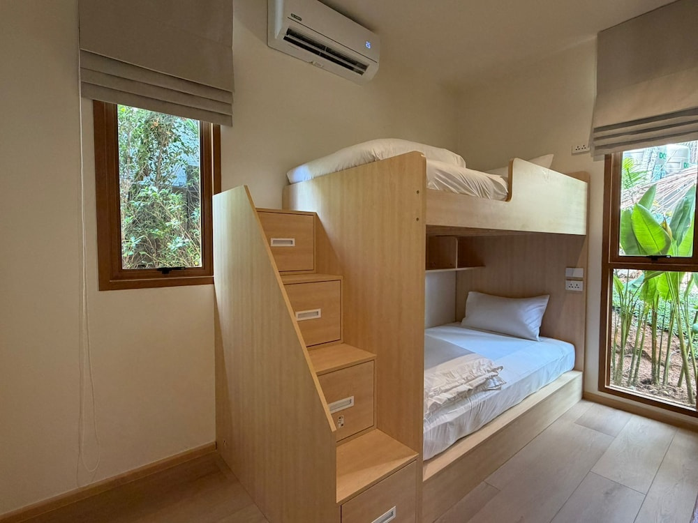 Отель Chaykha Retreat Phuket в Чалонге