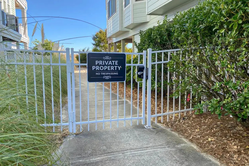 Aqua Vista by Sea Scape Properties