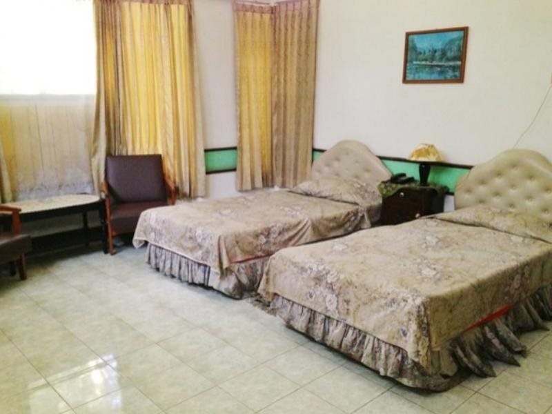 Splendid Inn — 2