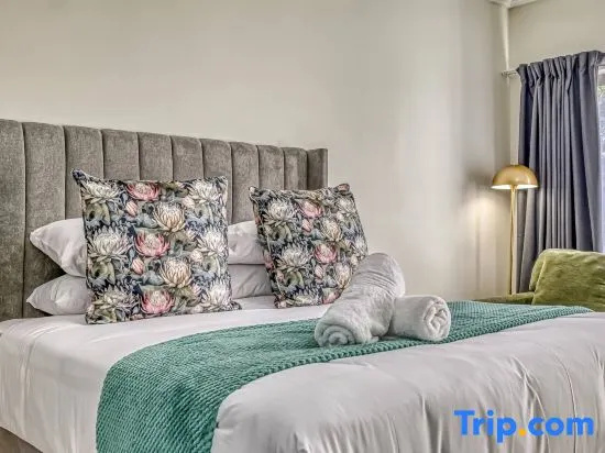 Cozy Studio Apartment in Paulshof, Sandton - Perfect for Extended Stays