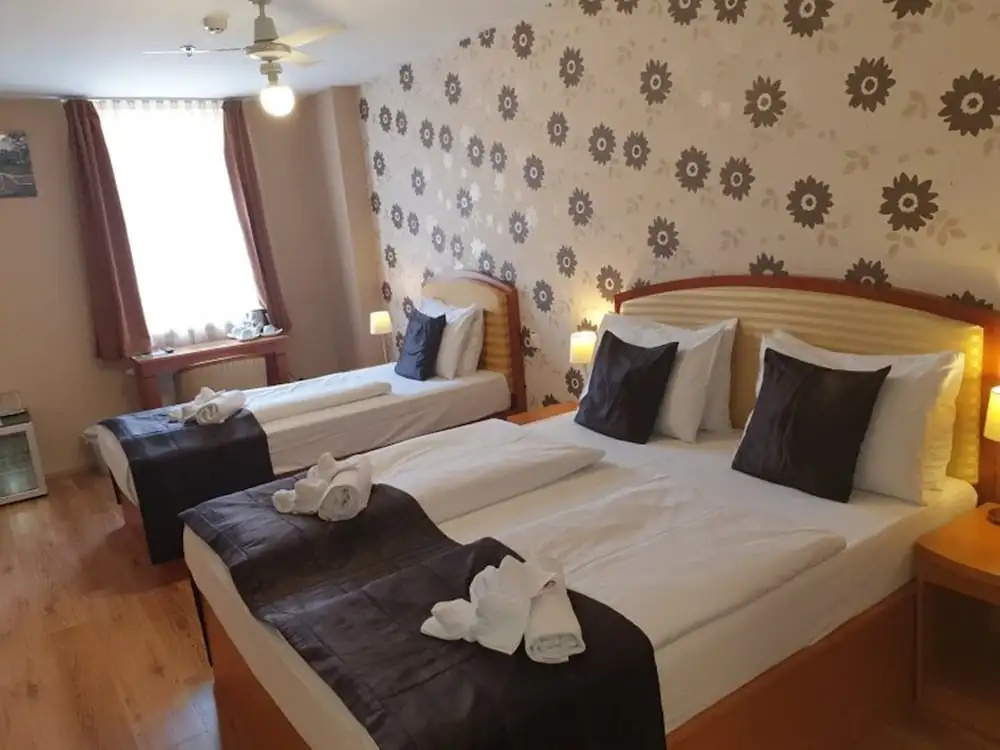 Superior Triple room
