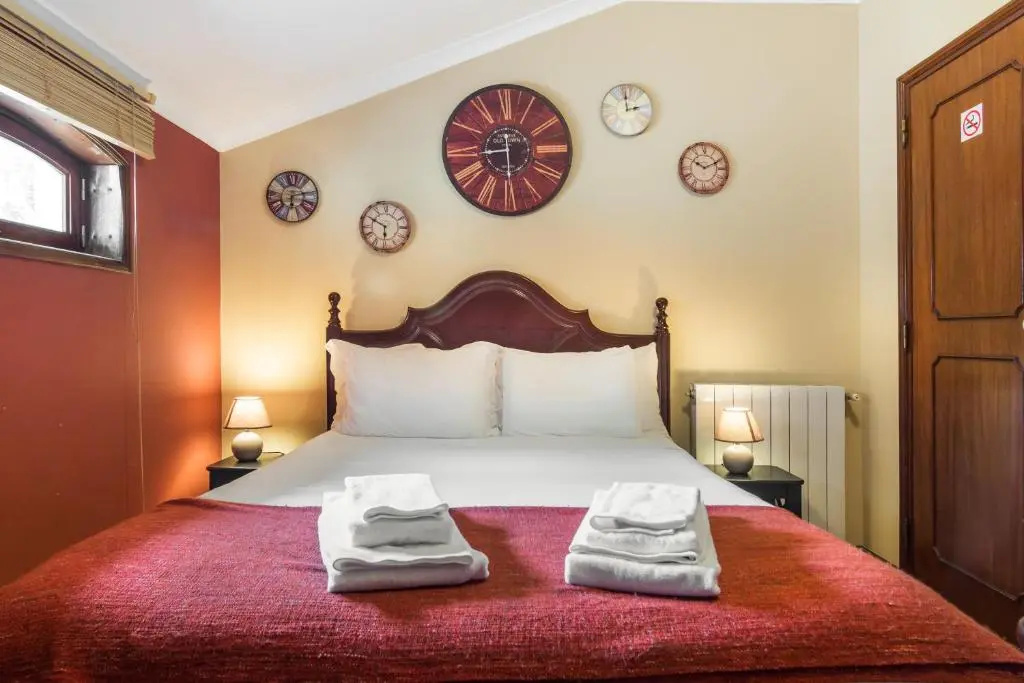 Economy room