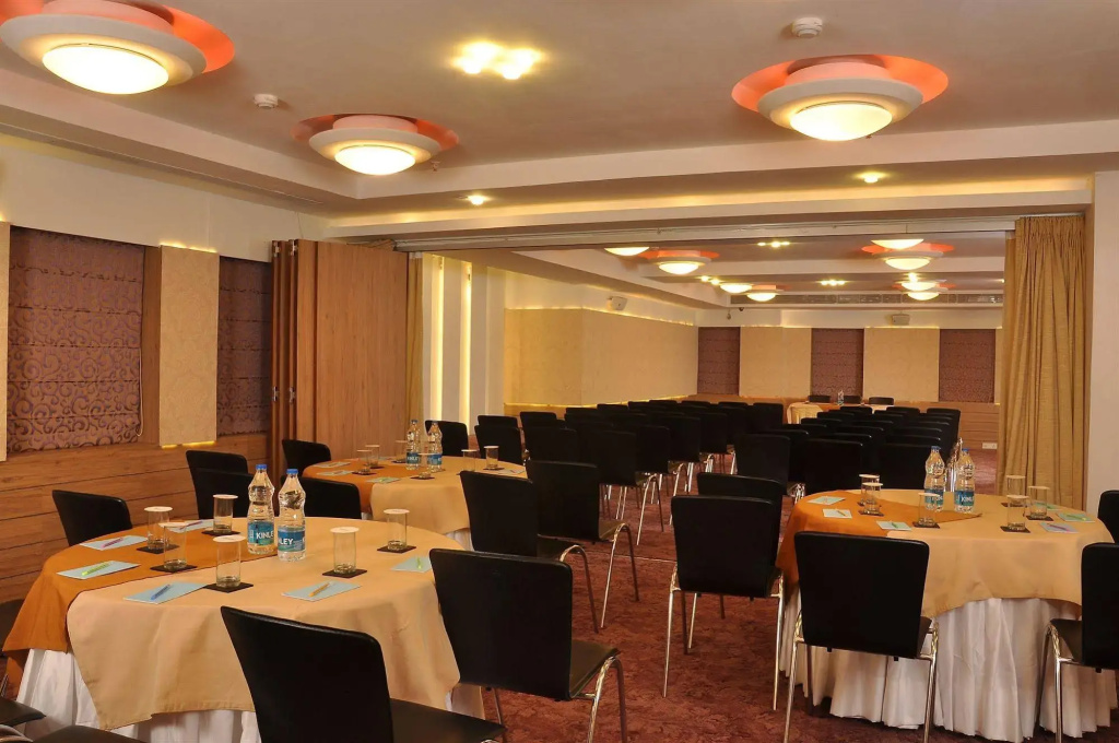 Hotel photo 12