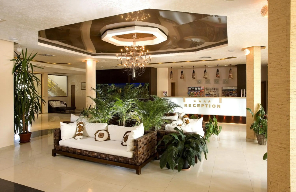 Laguna Beach Resort & Spa