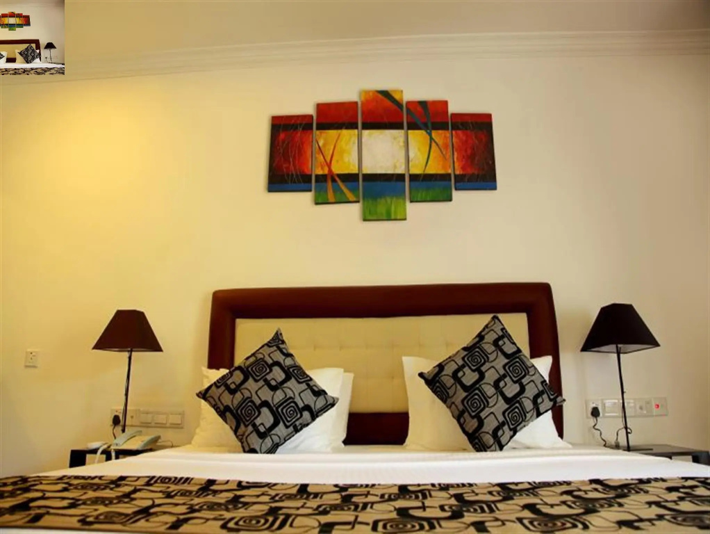 Deluxe Double room (full double bed)