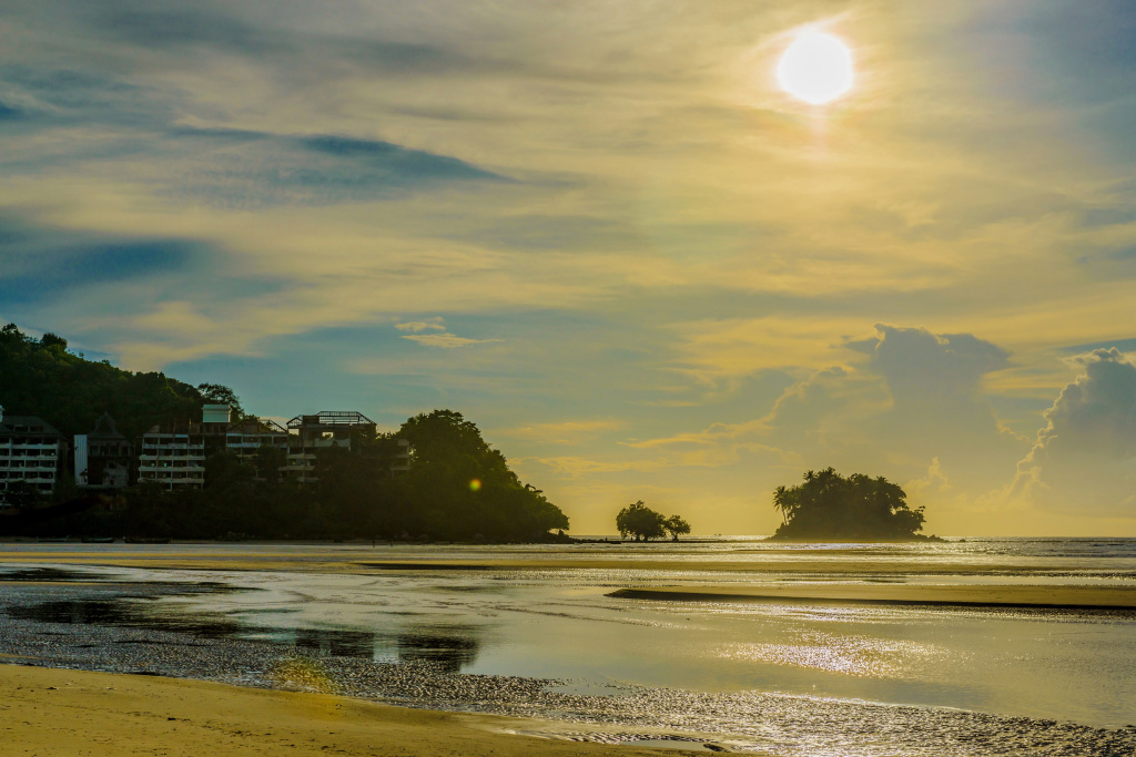 Beach & Waterfront