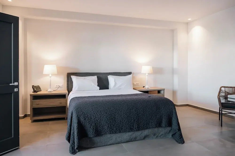 1 Bedroom Luxury Basement Apartment