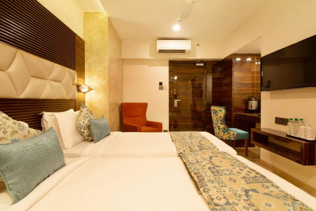 Hotel photo 12