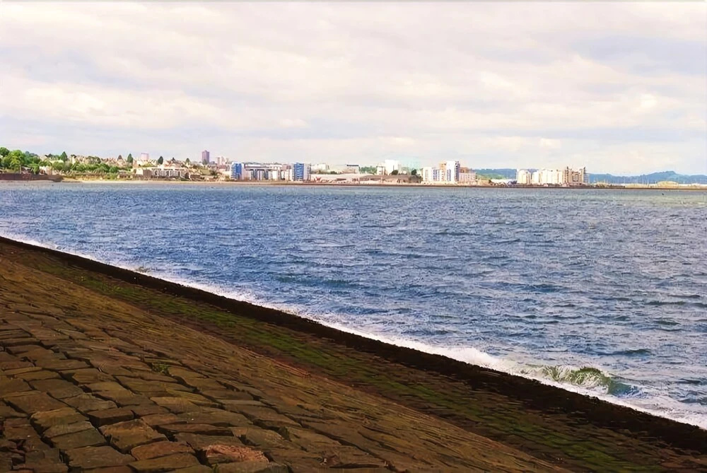 Beach & Waterfront