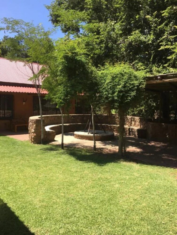 Farm Yard Inn