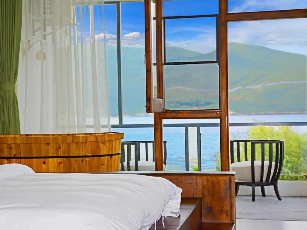 Standard Double room with balcony and with sea view (full double bed)
