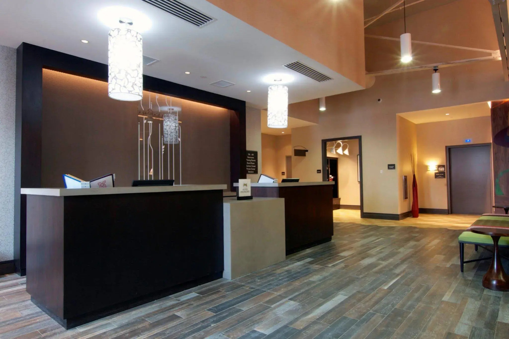 Hilton Garden Inn Burlington Downtown — фото 2