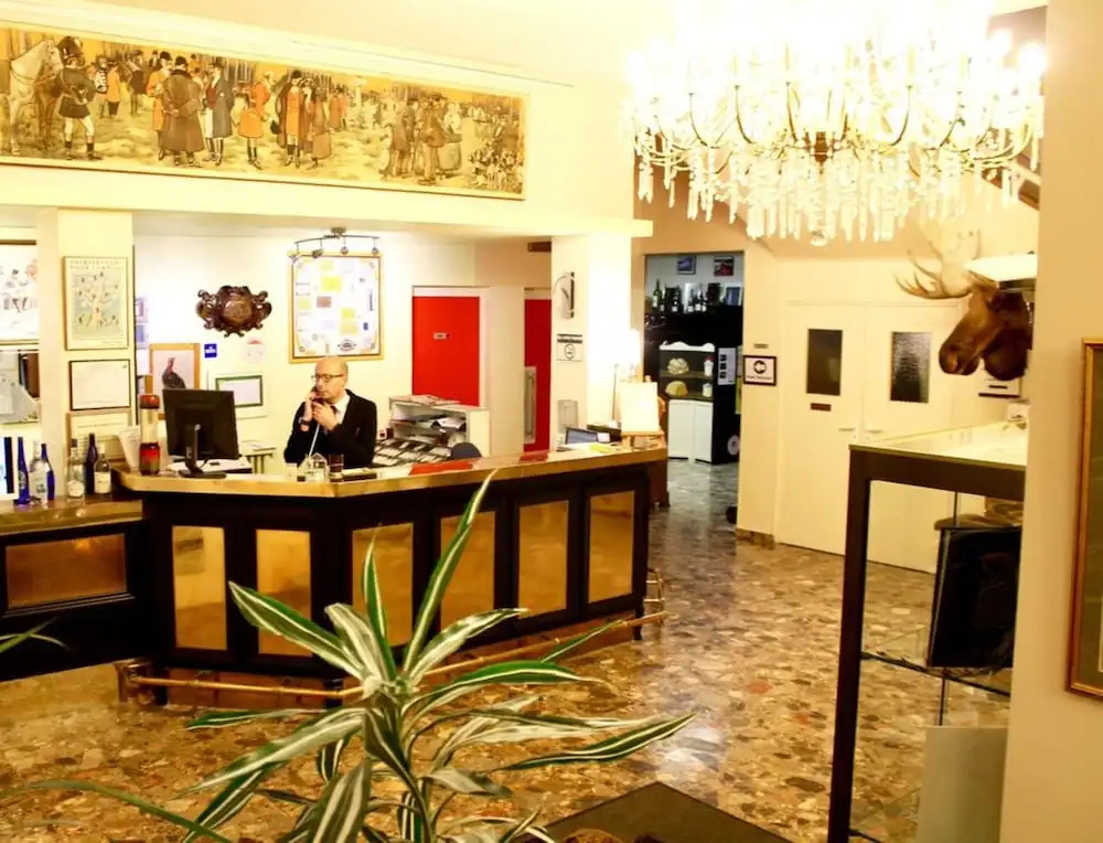 Grand Hotel Terminus Reine - Général