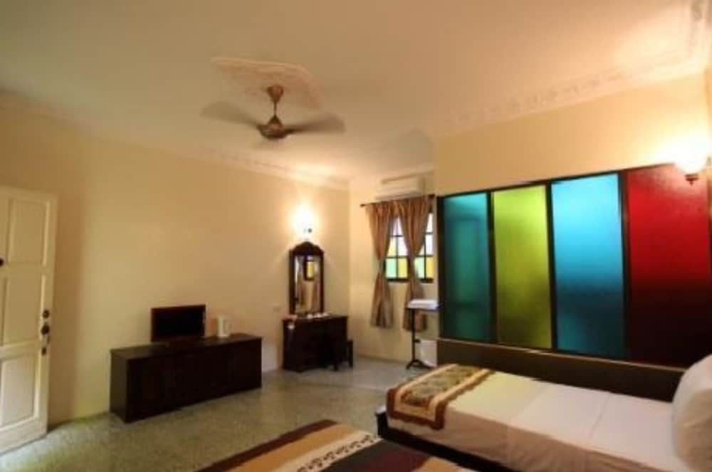 Banana Boutique Hotel